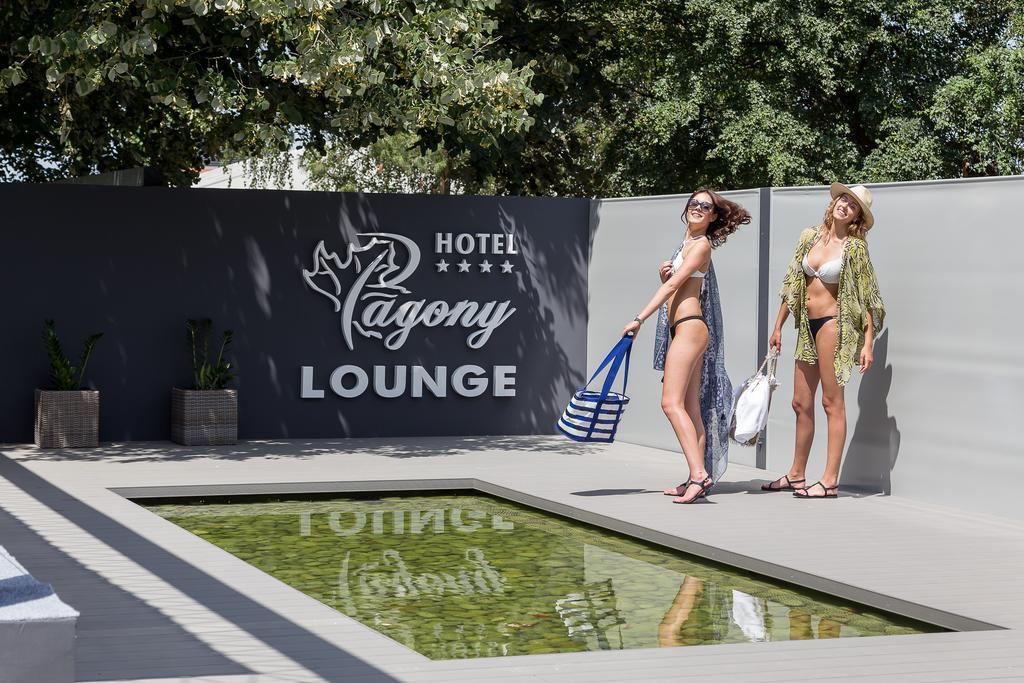 Hotel Pagony Wellness Nyíregyháza Exterior foto